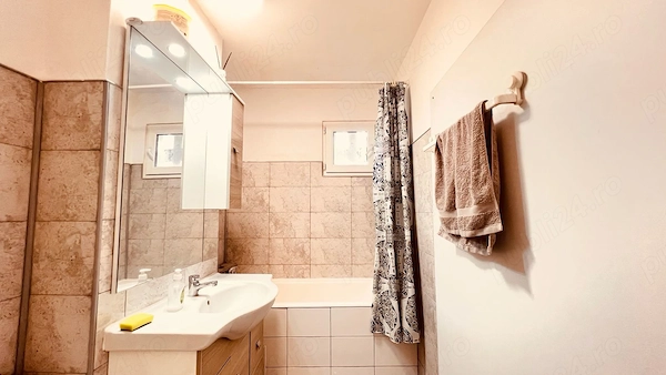 Vânzare ap 3 camere — fotografia 3