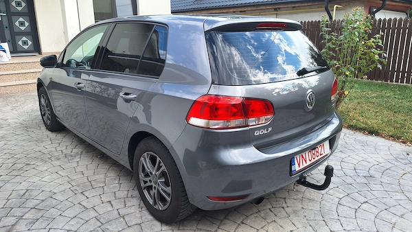 VOLKSWAGEN Golf 2011 — imagine 5