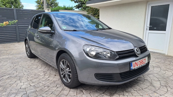 VOLKSWAGEN Golf 2011 — imagine 8