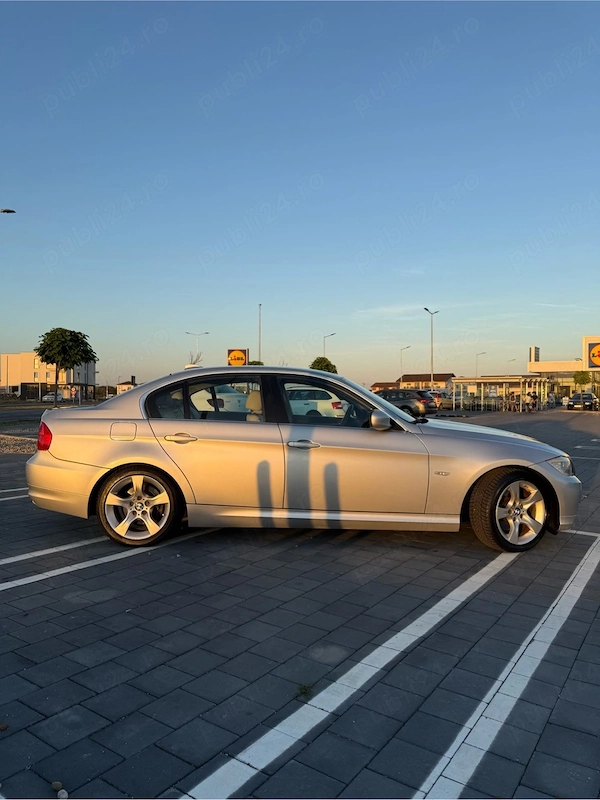 BMW 3 Series 2011 — imagine 3