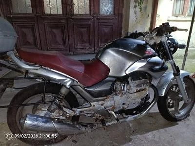 Moto Guzzi Breva 750 (2005) - Acte în regulă Proiect restaurare Dezmembrare