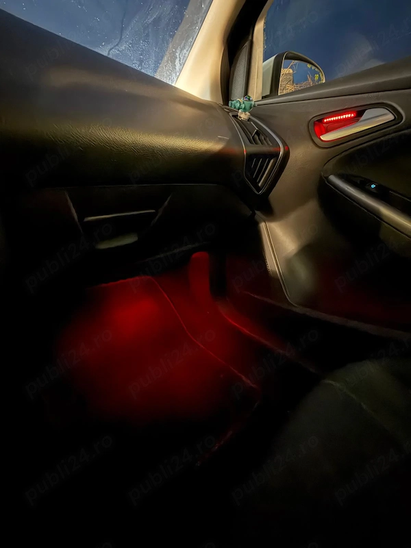 FORD Focus 2013 — imagine 8