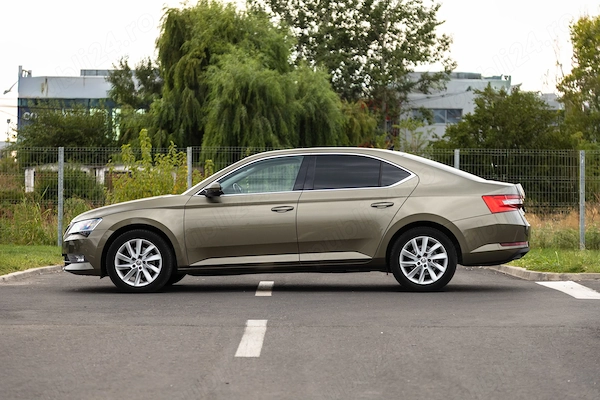 SKODA Superb 2017 — imagine 2