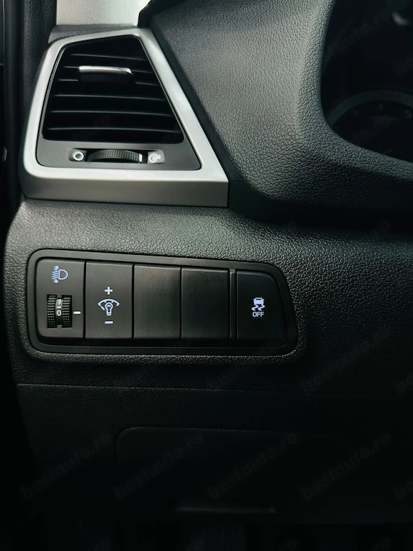 HYUNDAI Tucson 2018 — imagine 12
