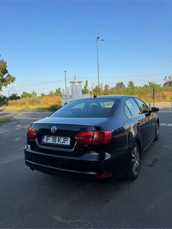 VOLKSWAGEN Jetta 2014 — imagine 3