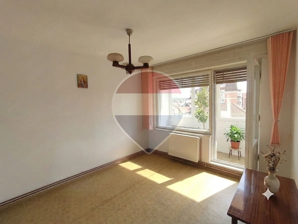 Apartament 3 camere, central, de vânzare, Salonta — fotografia 1