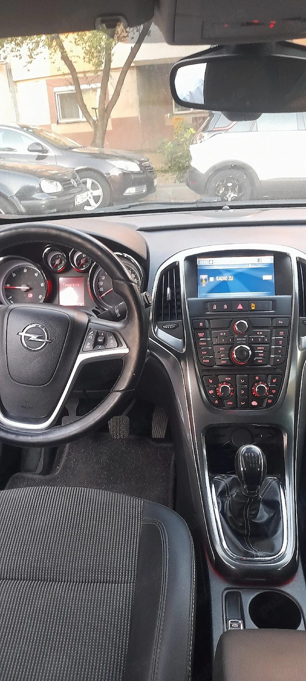 OPEL Astra 2012 — imagine 4