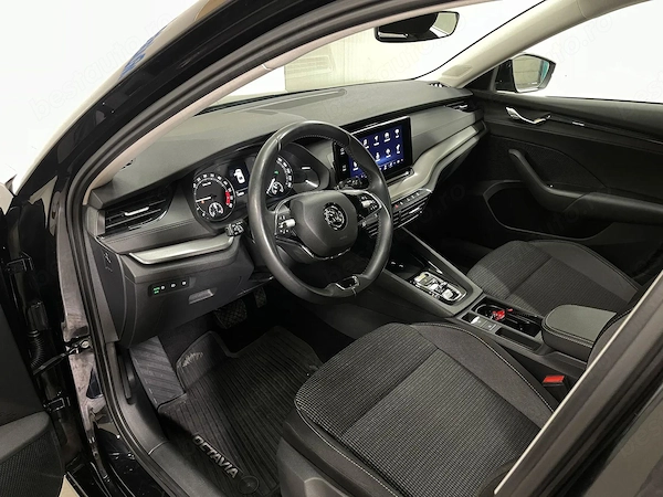SKODA Octavia 2023 — imagine 5