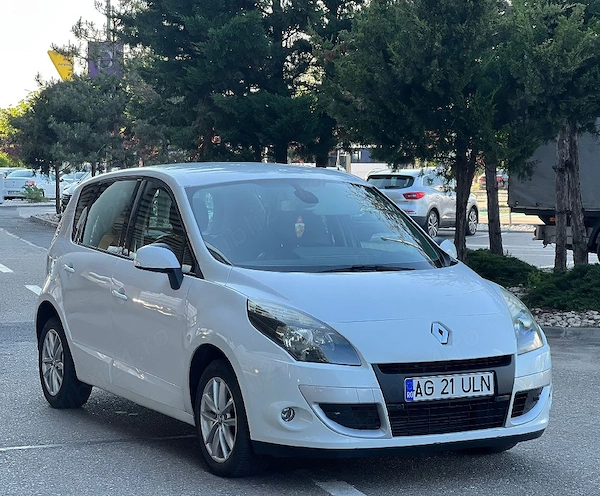 RENAULT Scenic 2012 — imagine 5