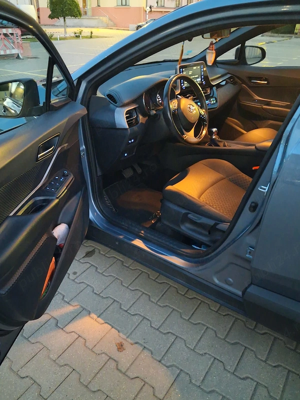 TOYOTA C-HR 2020 — imagine 6