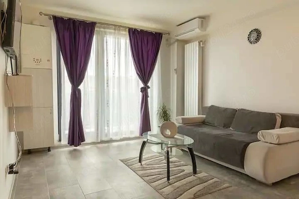 Inchiriez permanent apartament 2 camere ,Hanul Piratilor, langa Kaufland, Mamaia Nord — fotografia 1