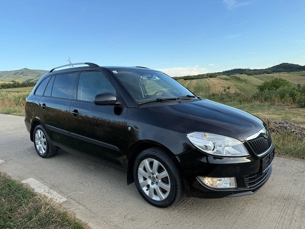 SKODA Fabia 2012 — imagine 3