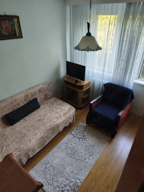 Închiriere apartament 3 camere — fotografia 3