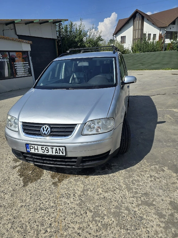 VOLKSWAGEN Touran 2004 — imagine 6