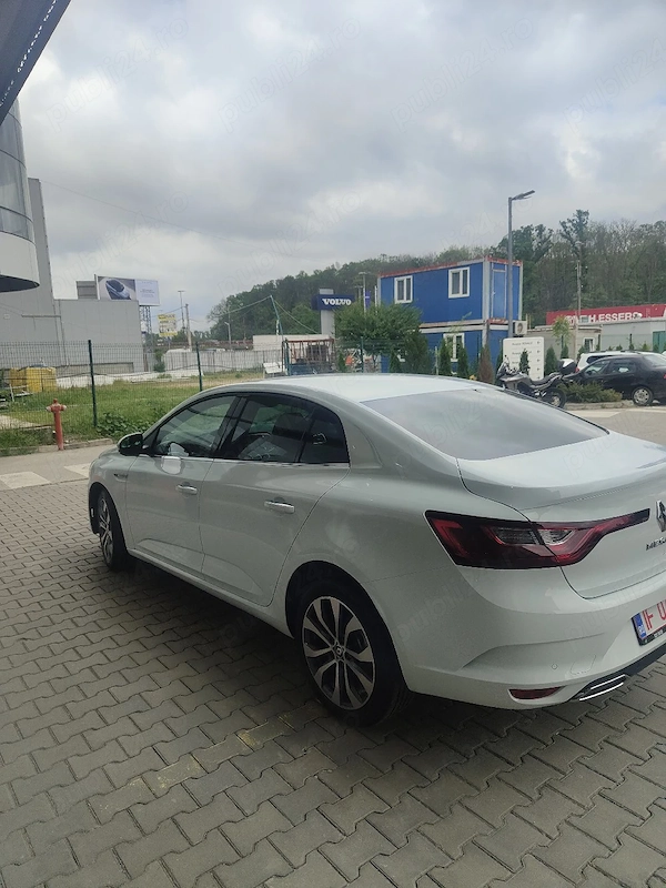 RENAULT Megane 2025 — imagine 2