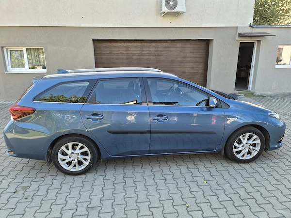 TOYOTA Auris 2018 — imagine 4