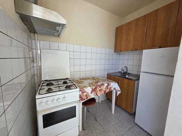 Apartament 1 camera Sagului Brancoveanu parter cu balcon amenajat mobilat utilat — fotografia 1