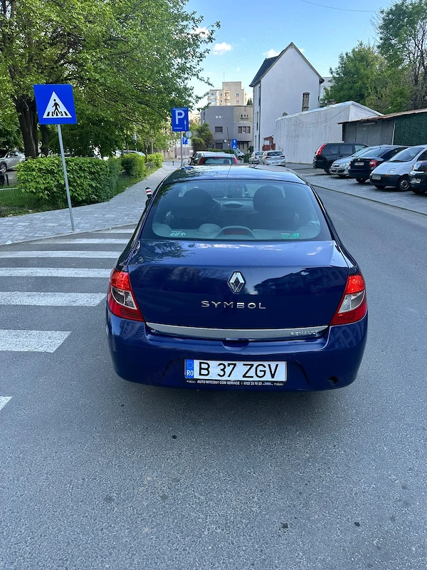 RENAULT Symbol 2011 — imagine 4