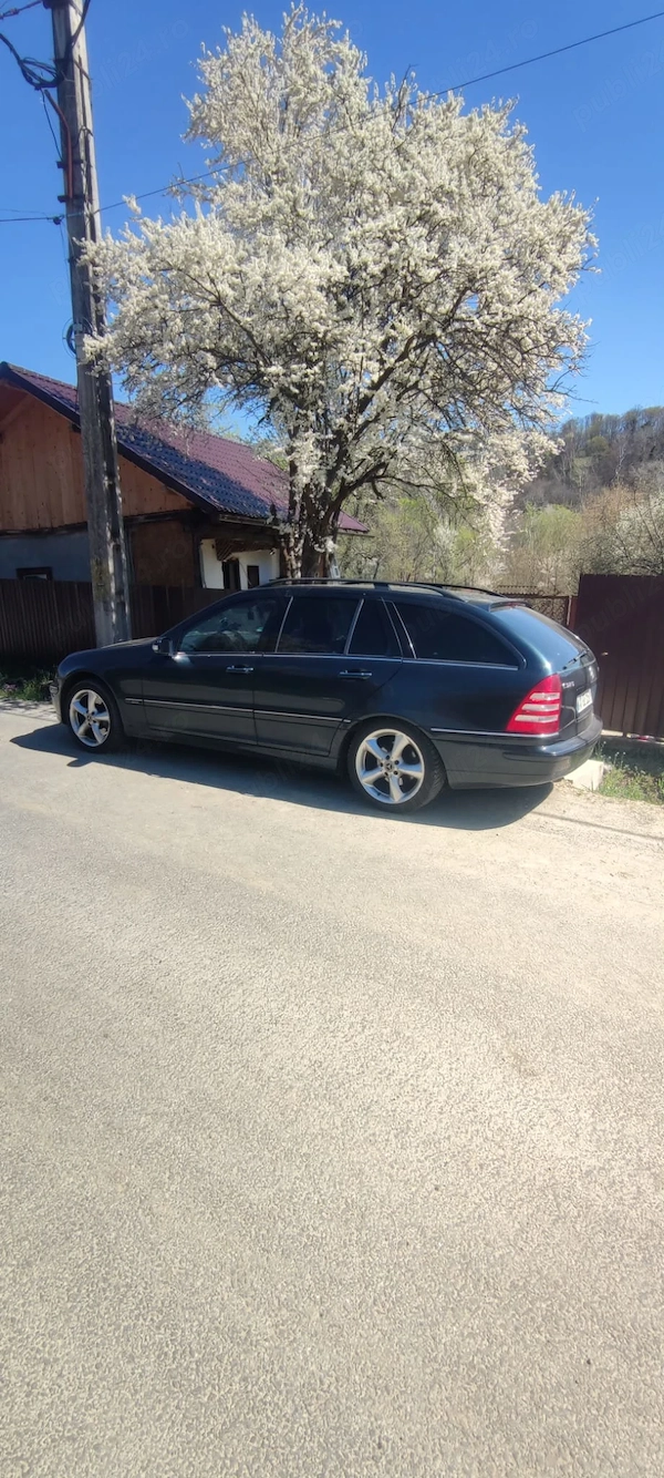 MERCEDES-BENZ E-Class 2005 — imagine 3