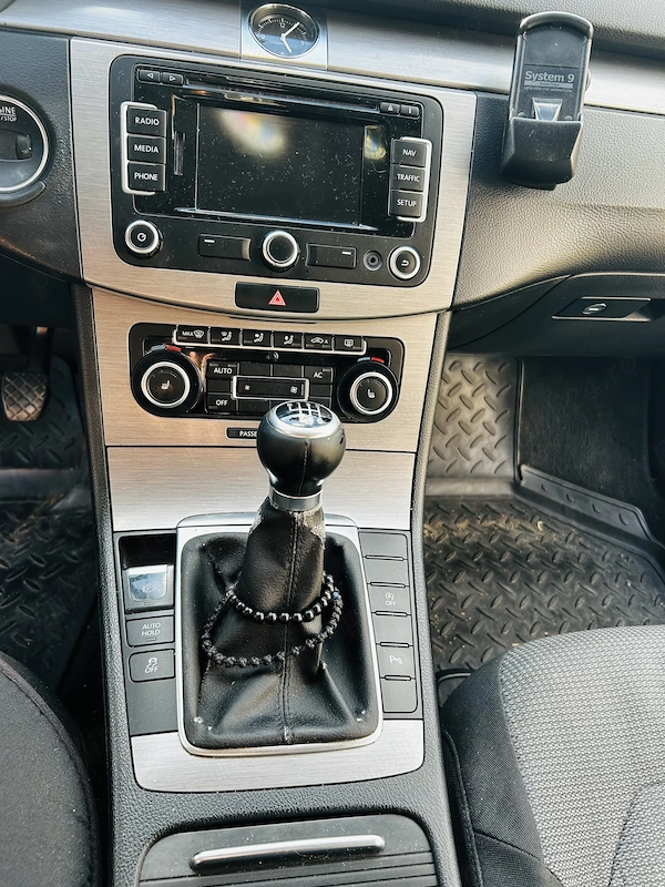 VOLKSWAGEN Passat 2011 — imagine 5