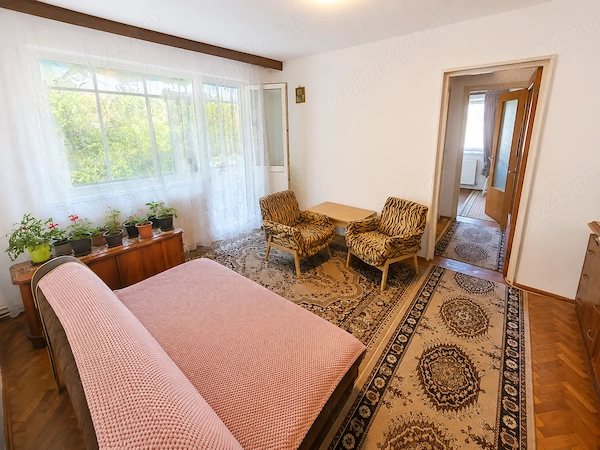 Proprietar apartament 2 camere, 49 mp + balcon 6 mp, etaj 1 4, Traian Județean — fotografia 1