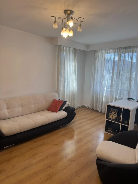 Apartament 5 camere, 94 mp utili, 2 băi, 2 balcoane – Ultracentral, Baia Mare — fotografia 1