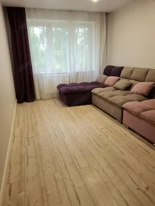 apartament 2 camere de inchiriat in zona Stadion — fotografia 3