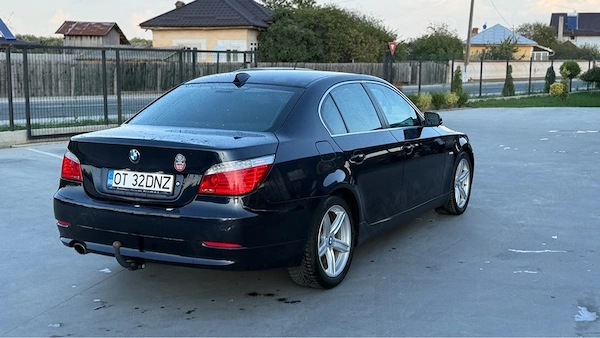 BMW 5 Series 2009 — imagine 3