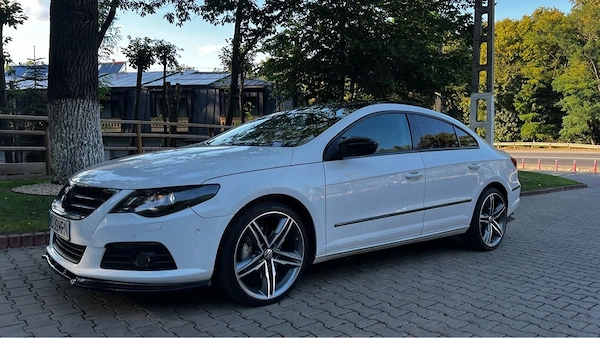 VOLKSWAGEN Passat CC 2011 — imagine 3