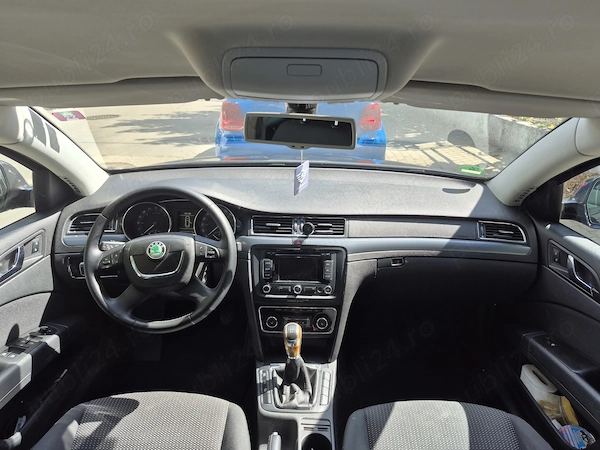 SKODA Superb 2012 — imagine 5