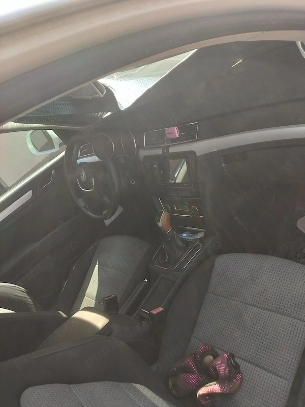 SKODA Superb 2012 — imagine 3