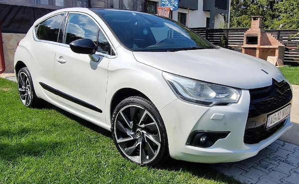 CITROËN DS4