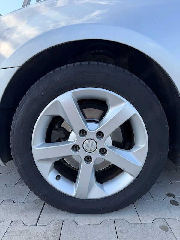 VOLKSWAGEN Golf 2011 — imagine 5