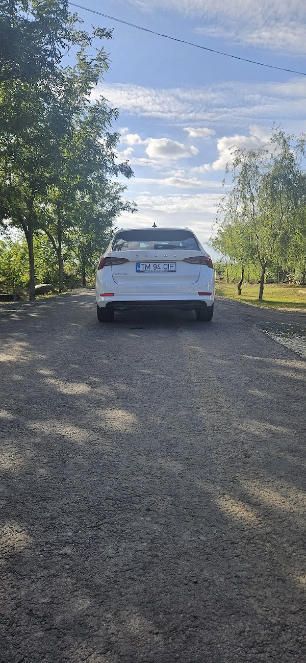 SKODA Octavia 2021 — imagine 4