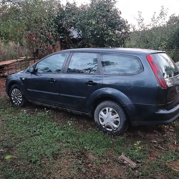 FORD Focus 2004 — imagine 5