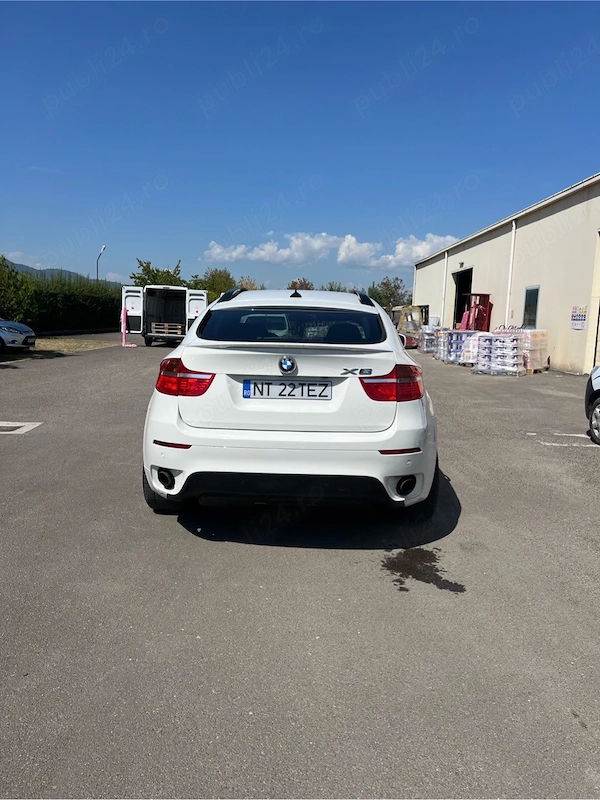 BMW X Series (Generic) 2010 — imagine 4