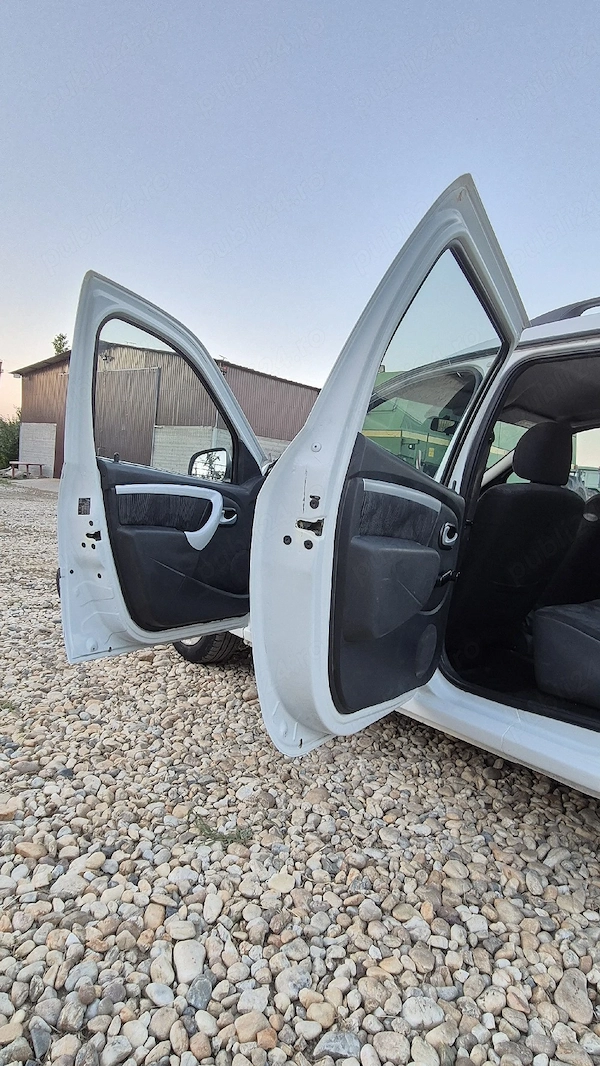 DACIA Logan 2011 — imagine 9