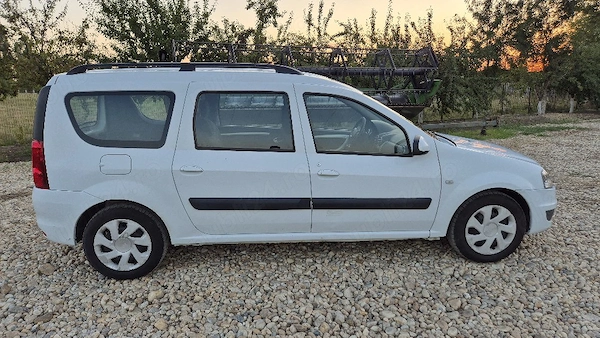 DACIA Logan 2011 — imagine 2