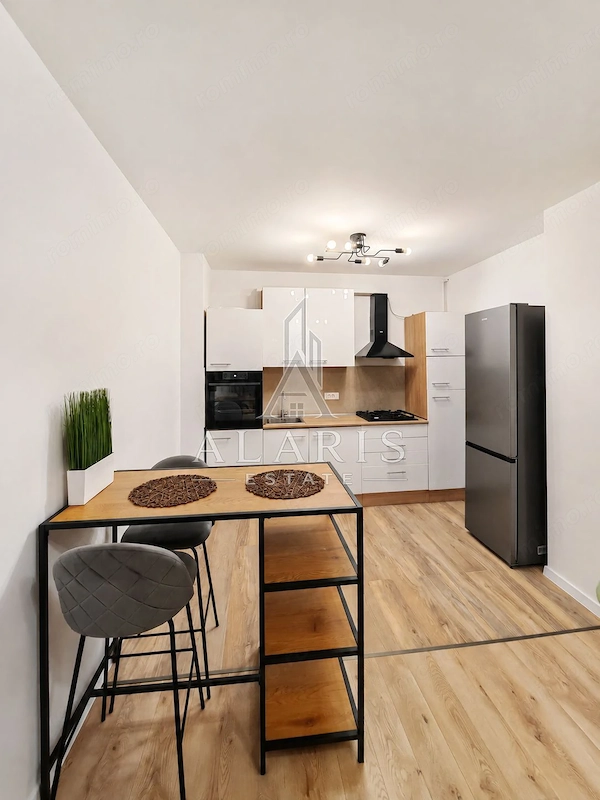 Apartament cu 2 camere, etaj intermediar, zona Torontalului — fotografia 3