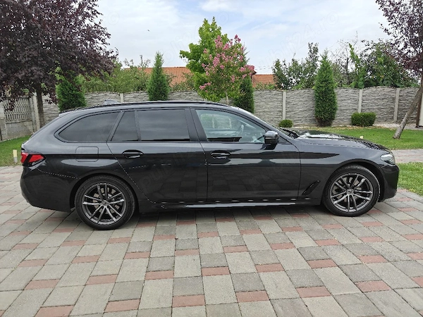 BMW 5 Series 2020 — imagine 3