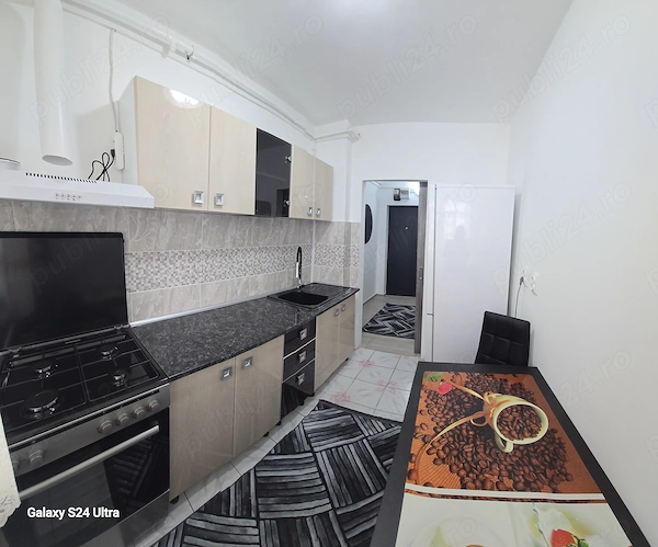 Inchiriez apartament 2 camere complet renovat,mobilat si utilat complet — fotografia 1