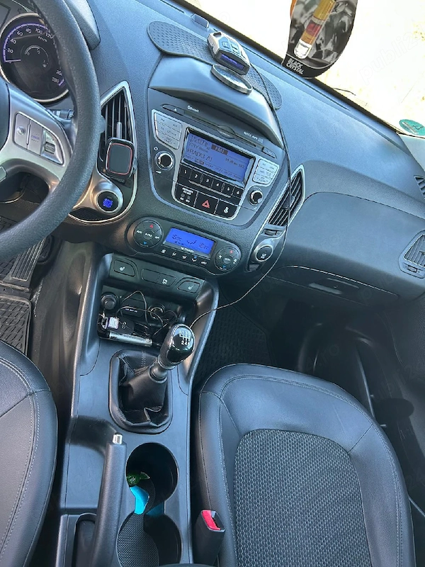 HYUNDAI ix35 2011 — imagine 9