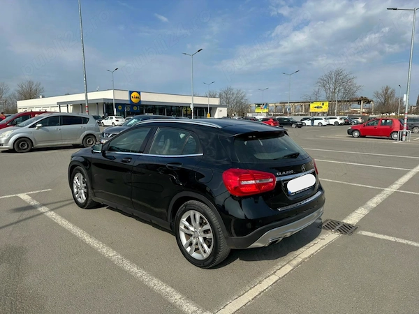 MERCEDES-BENZ GLA 2015 — imagine 3