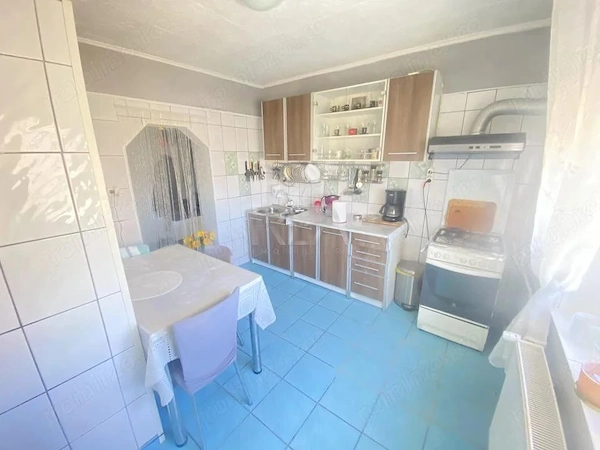 Vanzare apartament 3 camere, 74 mp, etaj 8/8, 2 băi și 2 balcoane – P Ispirescu — fotografia 2