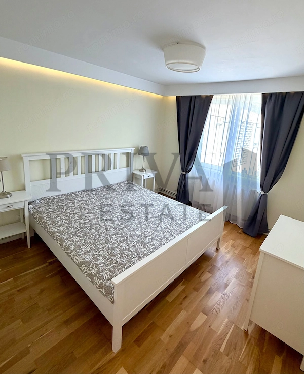 Apartament renovat 3 camere, centrala proprie, Medicina — fotografia 3