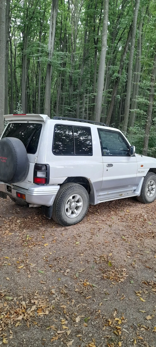 MITSUBISHI Pajero 2000 — imagine 4