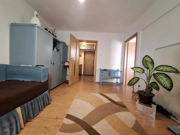 Apartament 2 camere-etaj 1-44 mp-coridor tip balcon-Brancoveanu — fotografia 3