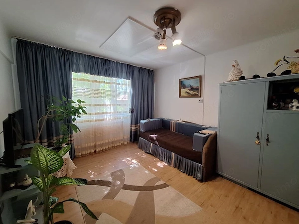Apartament 2 camere-etaj 1-44 mp-coridor tip balcon-Brancoveanu — fotografia 1