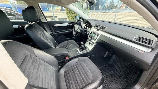 VOLKSWAGEN Passat 2012 — imagine 5