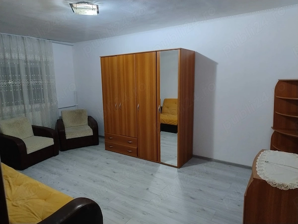 Inchiriez ap 2 cam, Oradea — fotografia 3